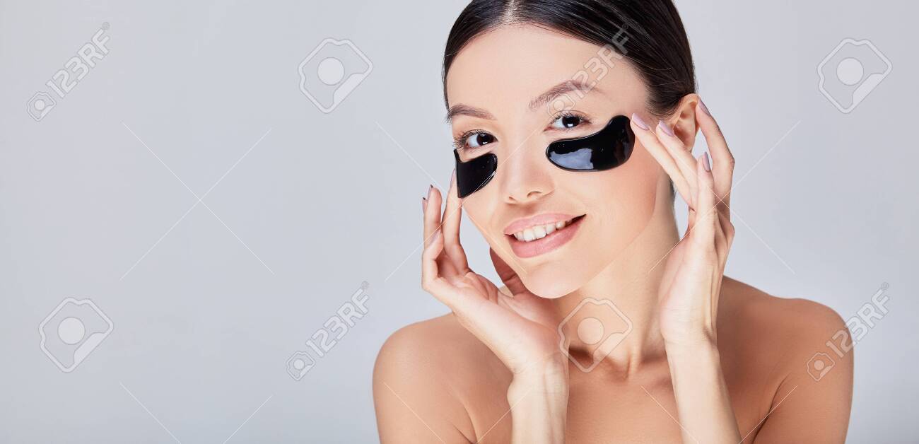 aging skin around eyes