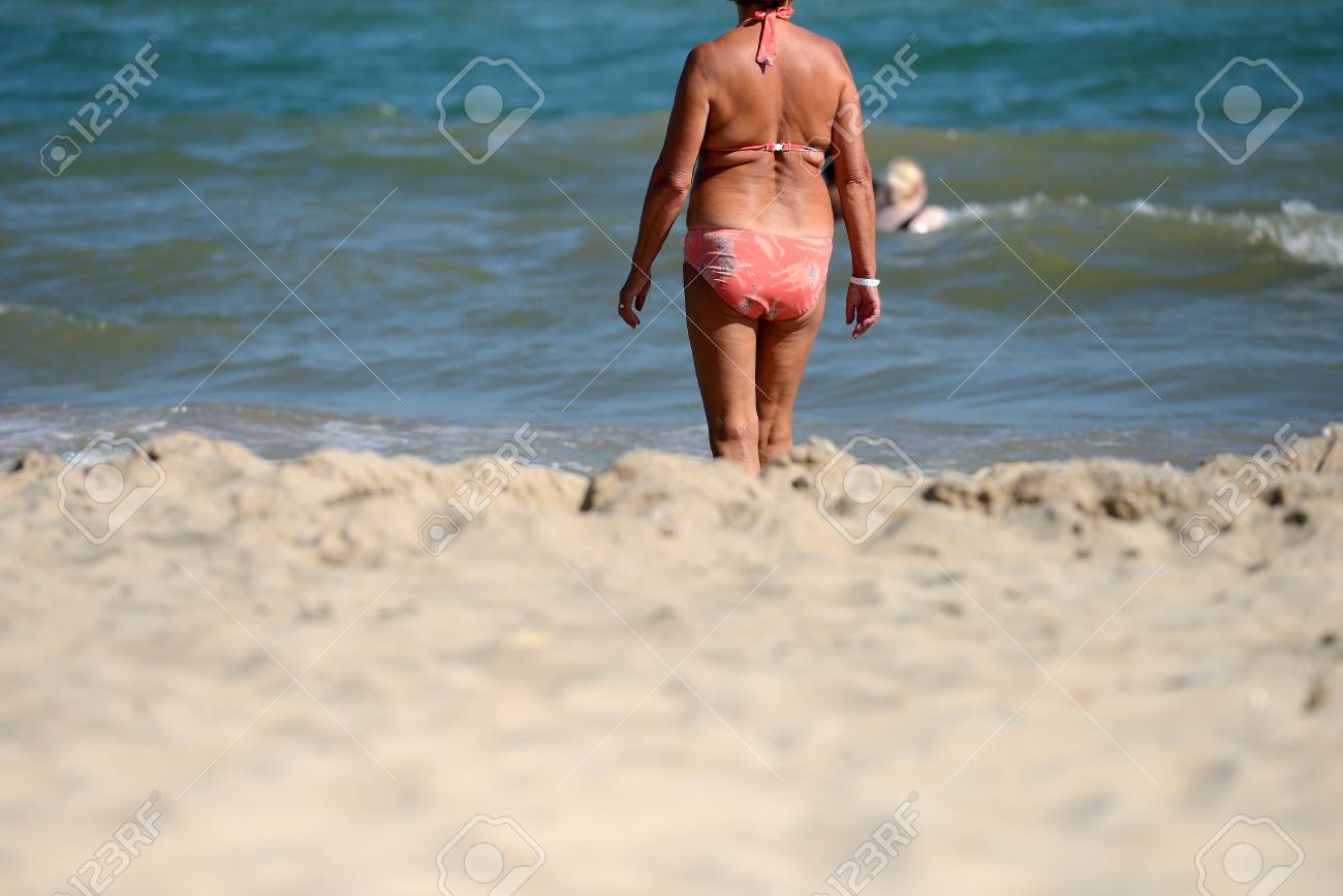 maillot de bain femme agee