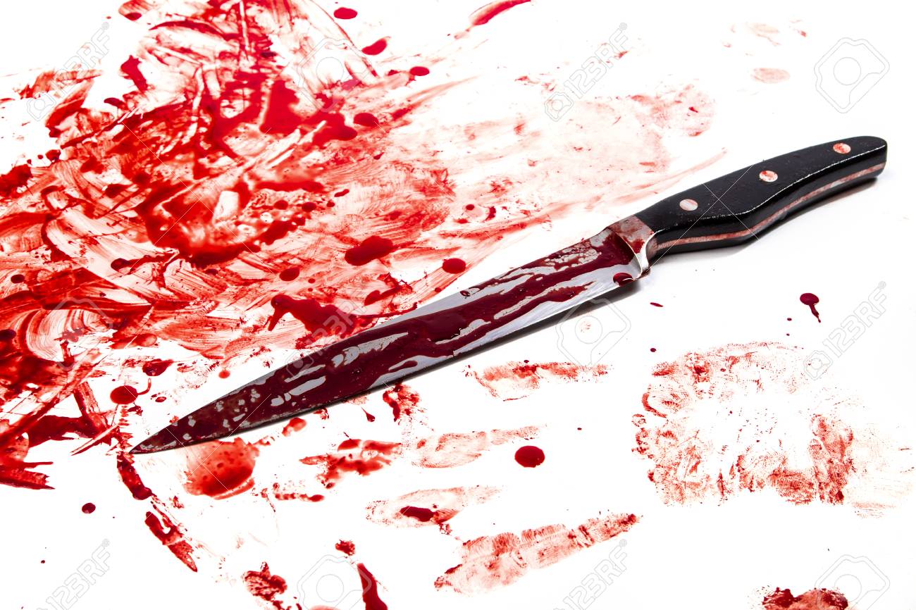 Das Messer Im Blut Auf Weissem Hintergrund Lizenzfreie Fotos Bilder Und Stock Fotografie Image 54966402