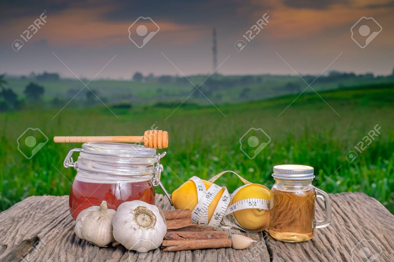 Honig-Zitronen-Diät
