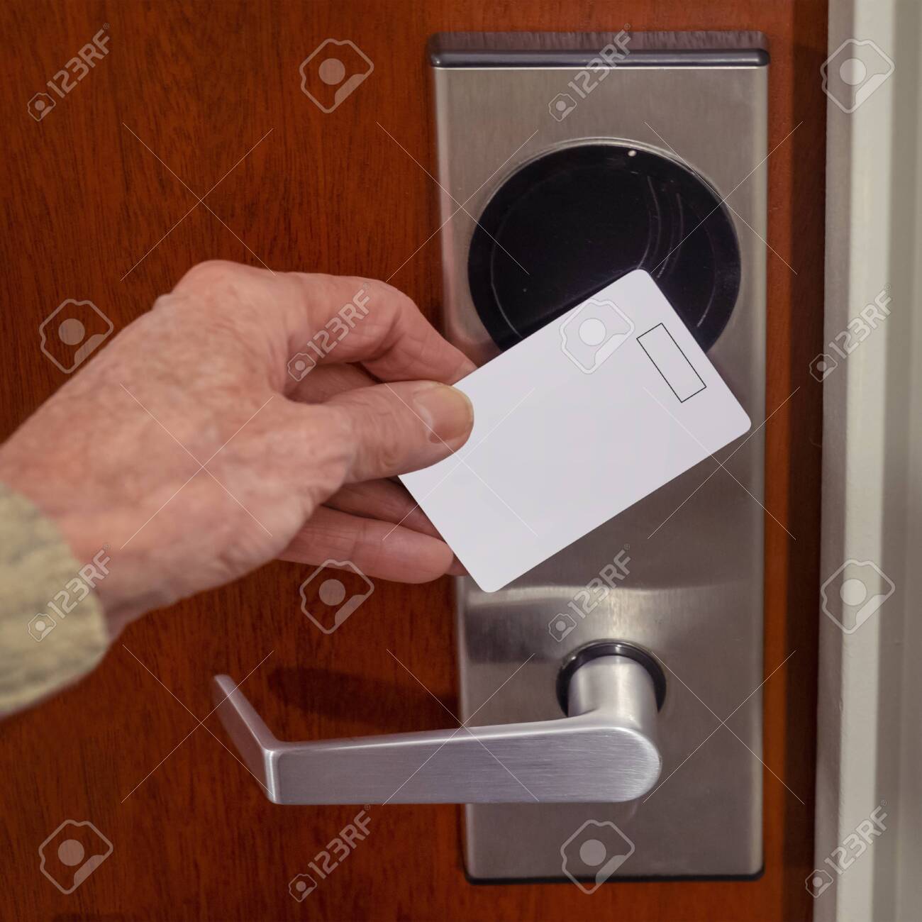 How to Open Hotel Door Without Key Card