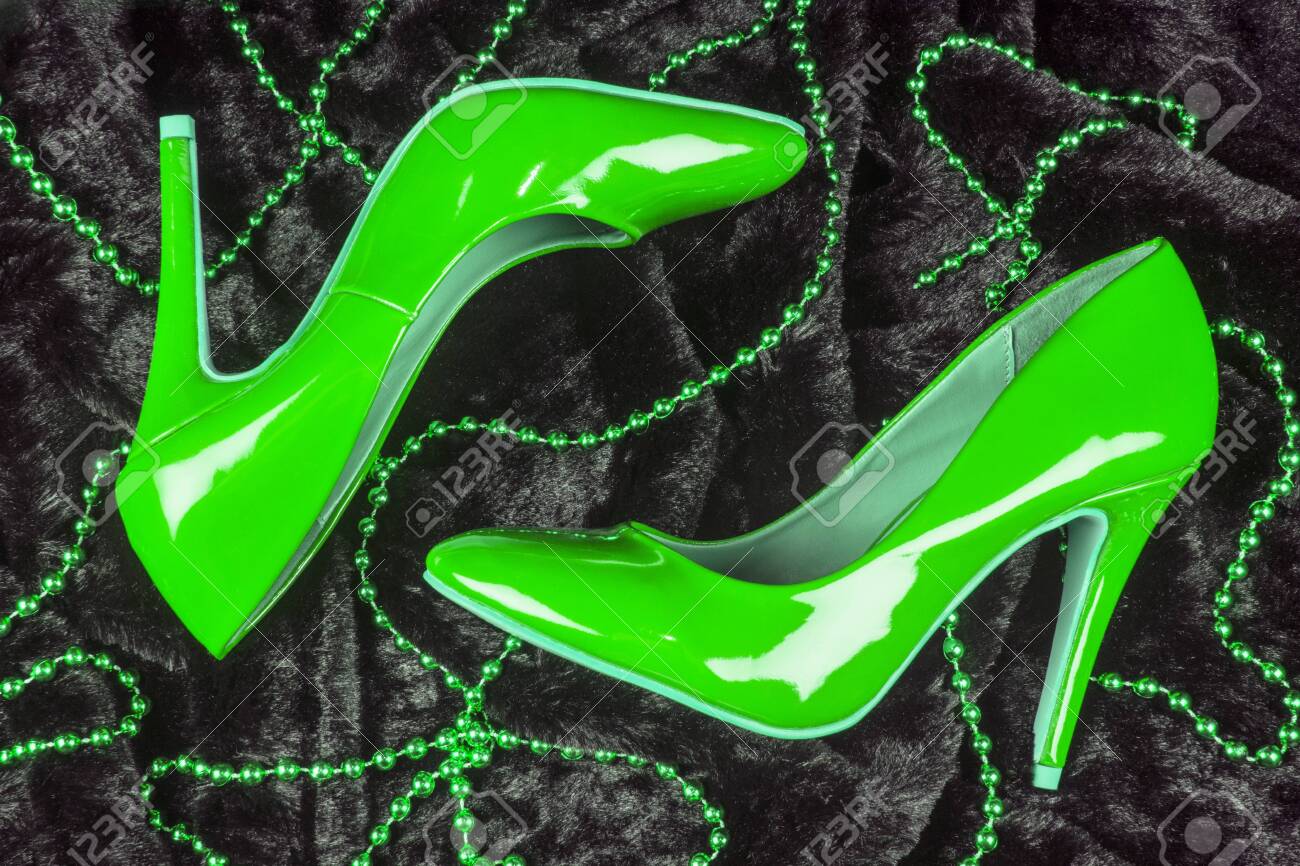 green fur heels