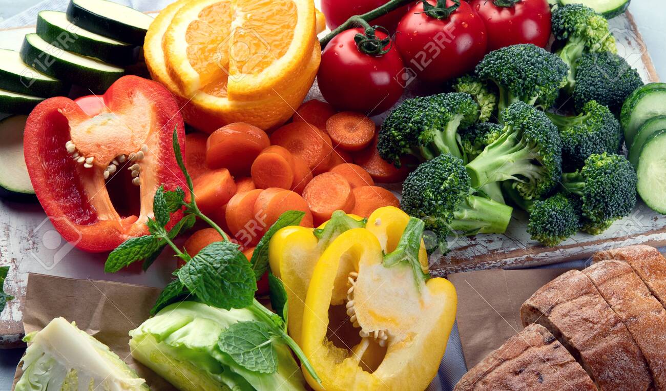 Low glycemic healthy foods for diabetic diet. Food with foods high in vitamins, minerals, antioxidants, smart carbohydrates. - 145763280 Low glycemic healthy foods for diabetic diet. Food with foods high in vitamins, minerals, antioxidants, smart carbohydrates. - 145763280