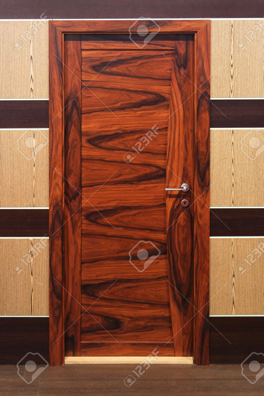 Closed Brown Door With Wood Texture In House Stock Photo, Picture and  Royalty Free Image. Image 20459084., image size:867x1300