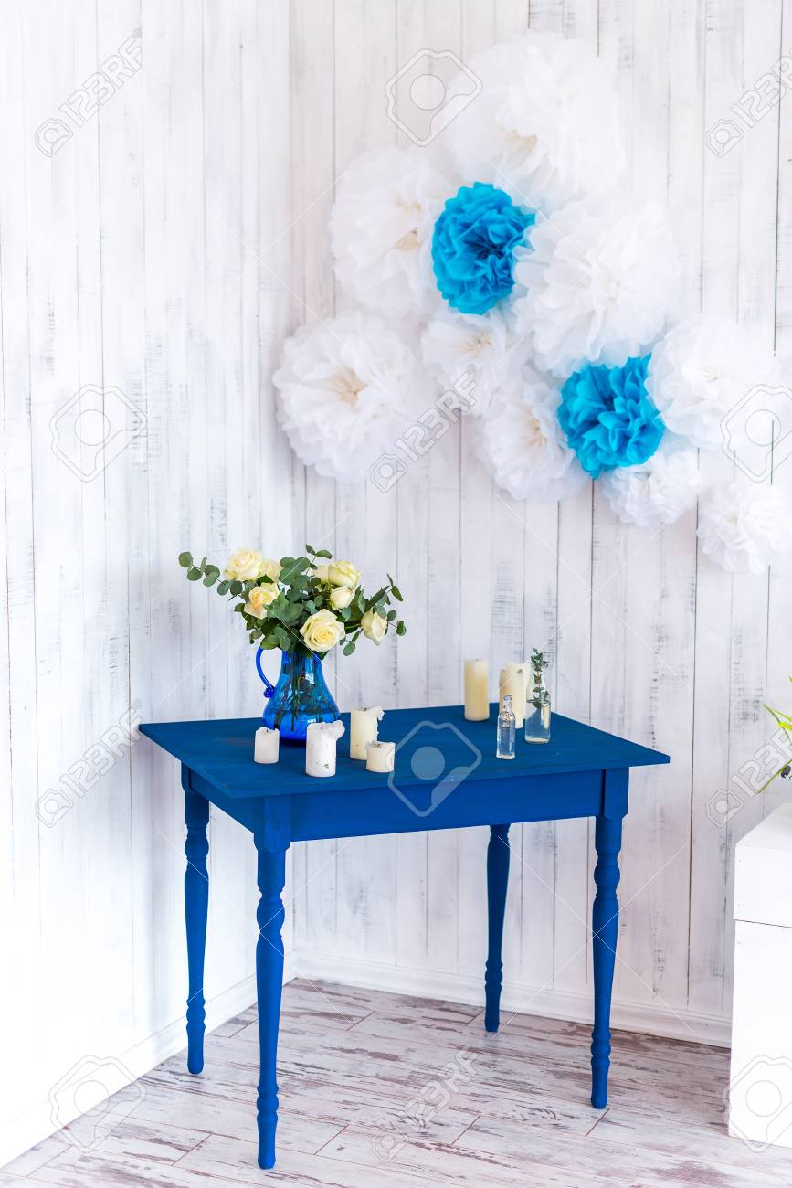 新しいブランド 白い花と青の花瓶 ガラス ステンドグラス Www Comisariatolosandes Com