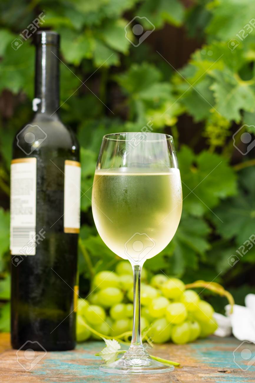 Resultado de imagen para vino blanco
