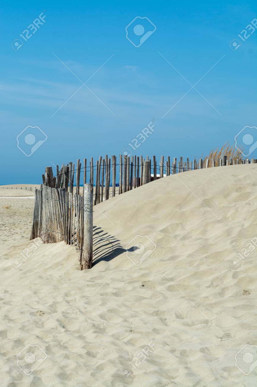 Nice White Sand Beach At Le Grau Du Roi Frances Languedoc