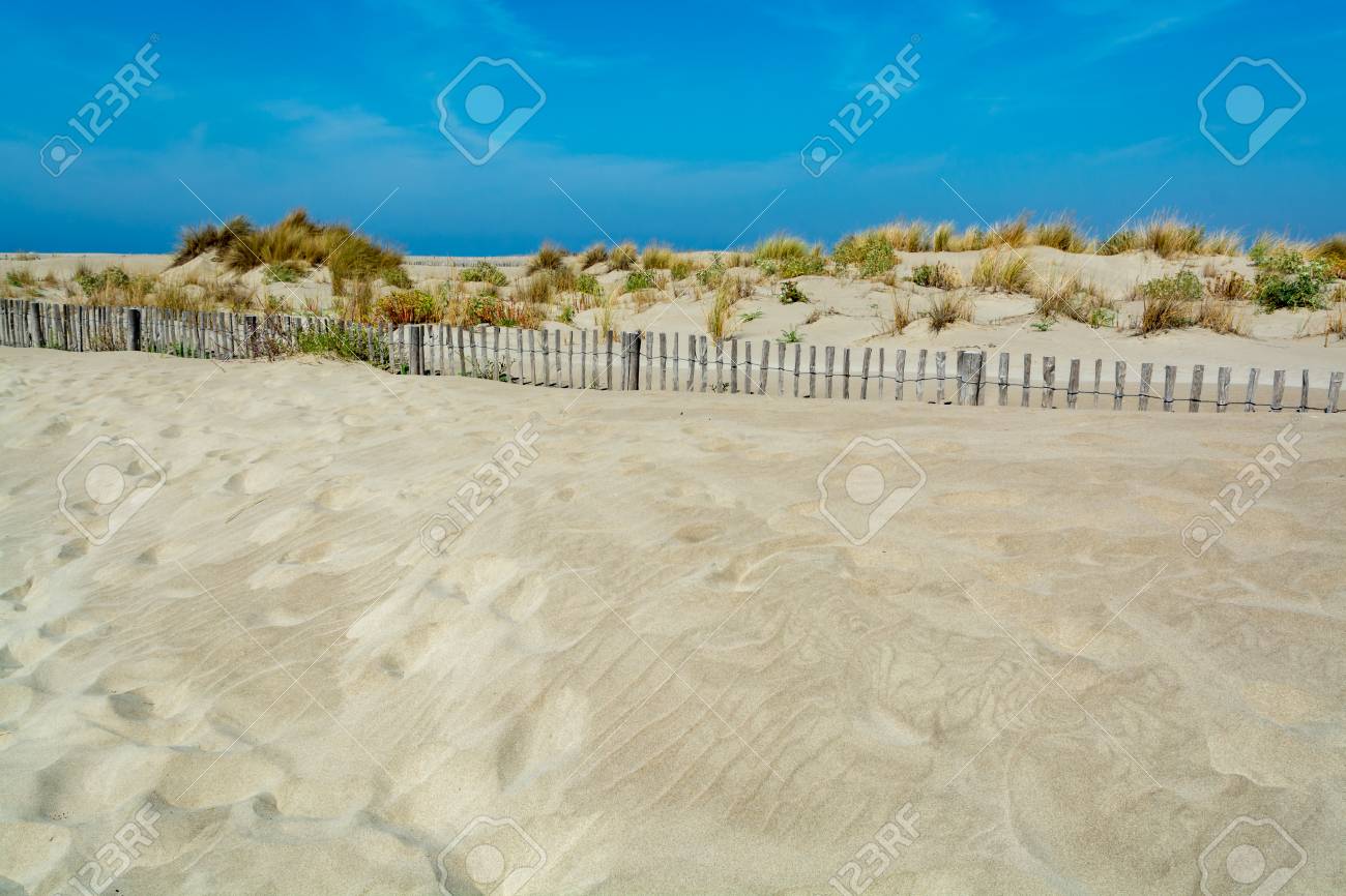 Nice White Sand Beach At Le Grau Du Roi Frances Languedoc
