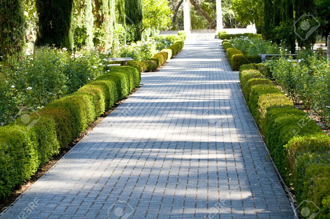 Garden Pathway garden path stock photos & pictures. royalty free garden path Garden Pathway garden path stock photos & pictures. royalty free garden path