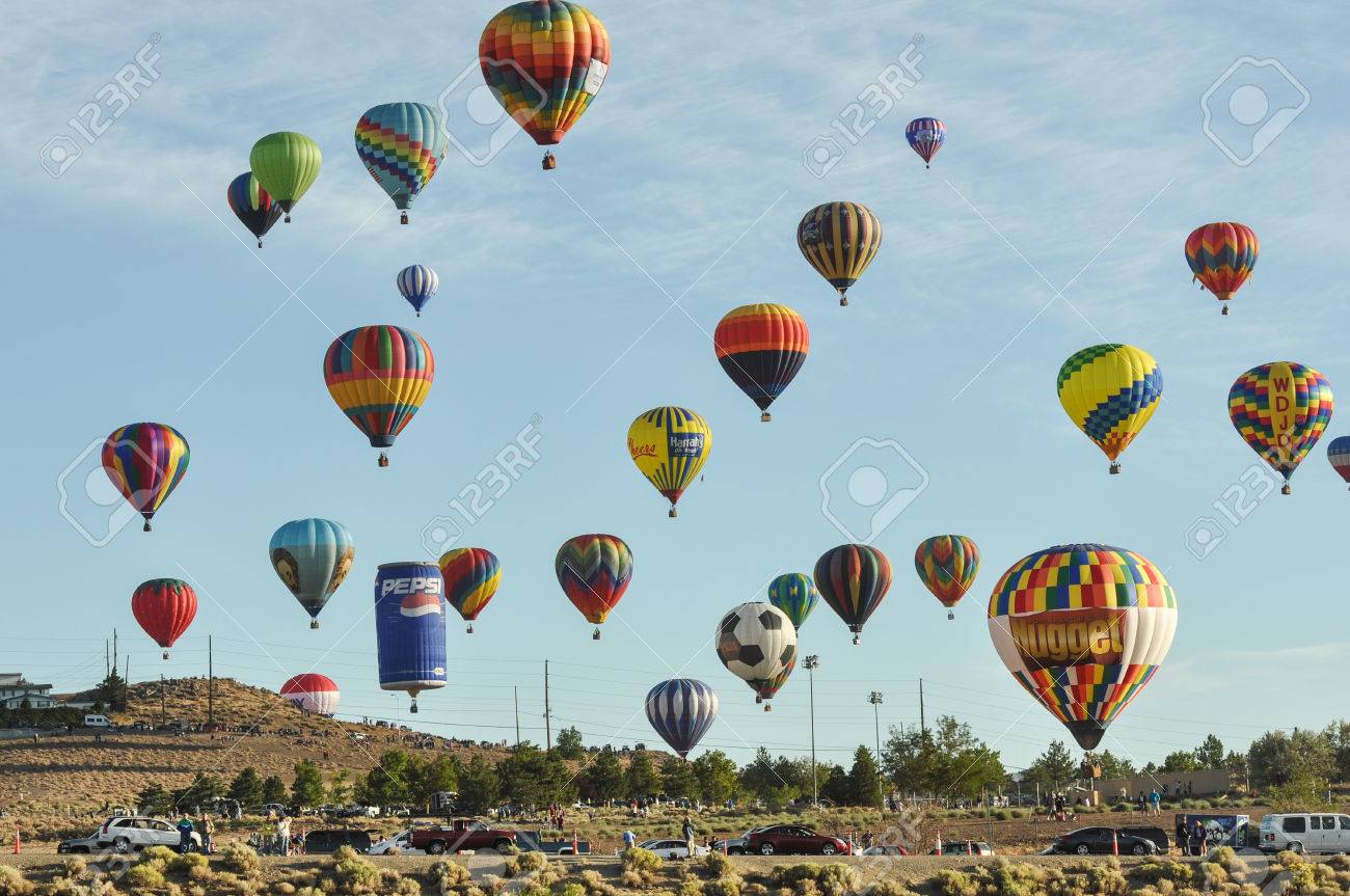 Reno Nevada Usa 8 September Das Grosse Reno Ballon Rennen Am 8 September 12 In Reno Nevada Es Ist Das Grosste Kostenlose Heissluftballon Event In Der Nation Lizenzfreie Fotos Bilder Und Stock Fotografie Image