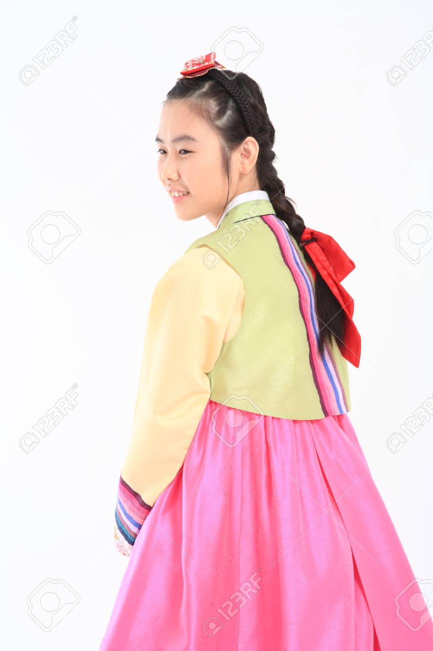 teenage girl traditional dresses
