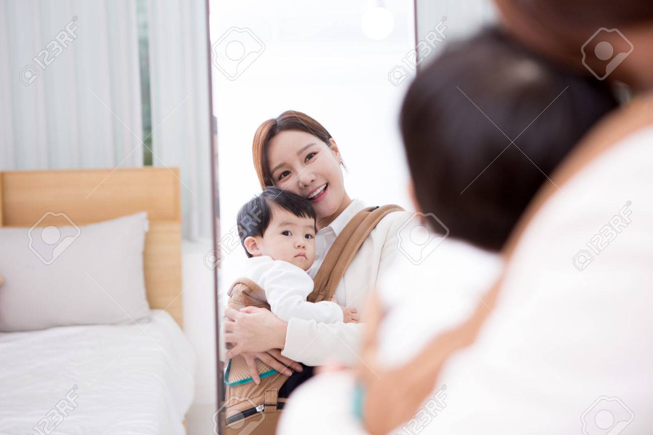 baby and mom mirror