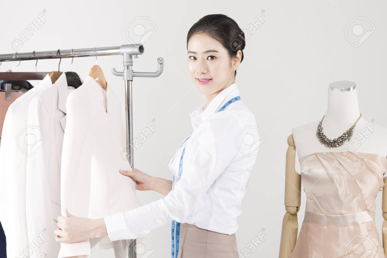 Asian women fashion designers 5 Asian women fashion designers 36