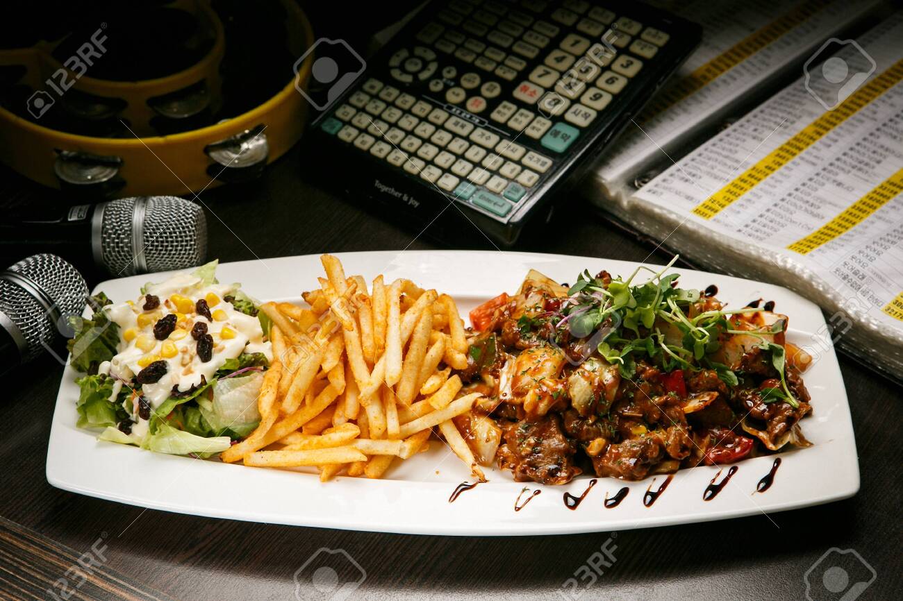 etiam-dictum-ipsum-a-felis