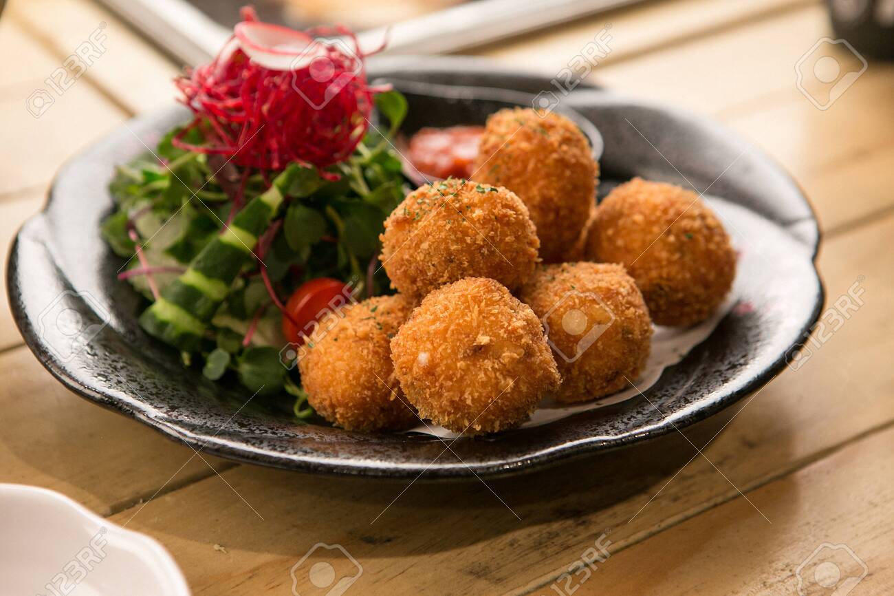 etiam-dictum-ipsum-a-felis