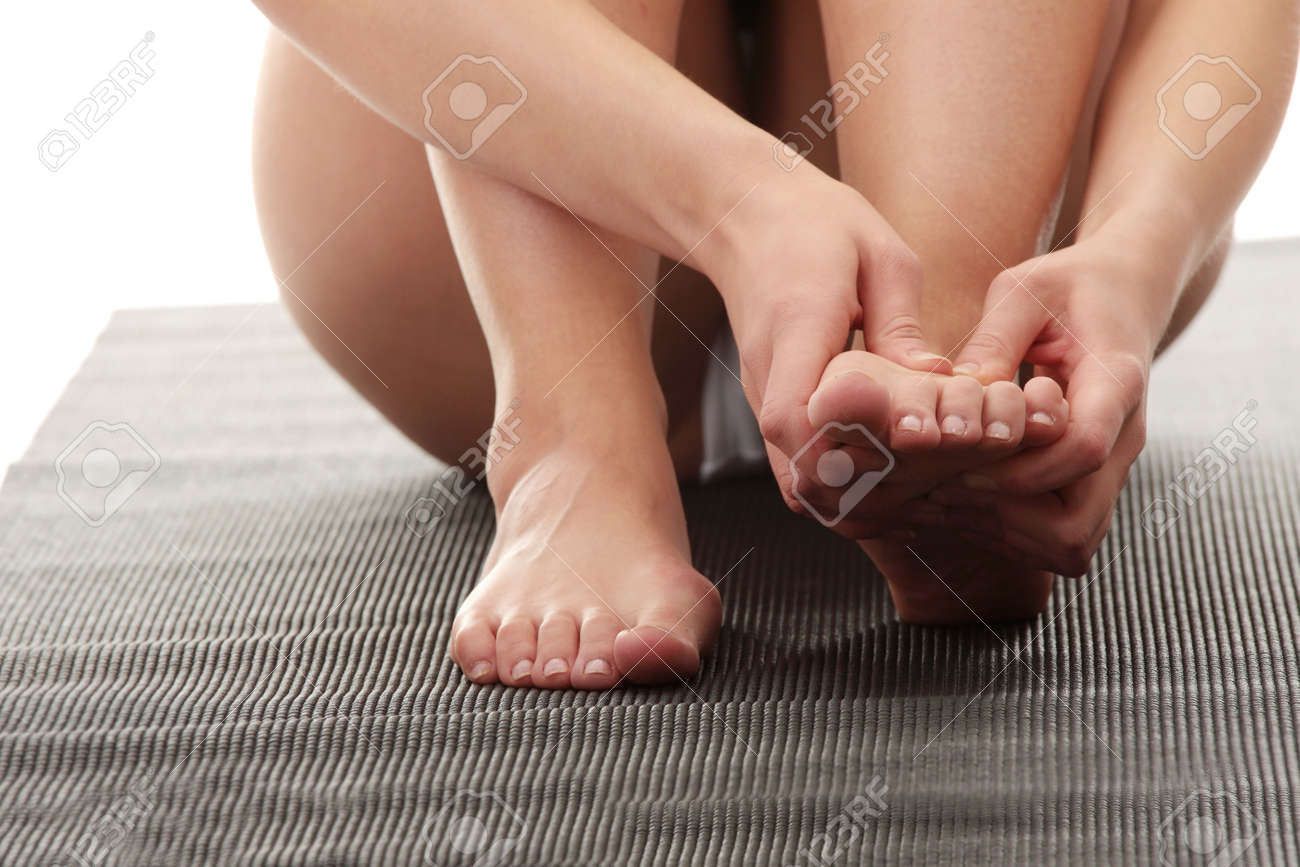 http://previews.123rf.com/images/bds/bds1005/bds100500357/6932627-Woman-touching-her-leg-pain-concept-Stock-Photo-feet.jpg