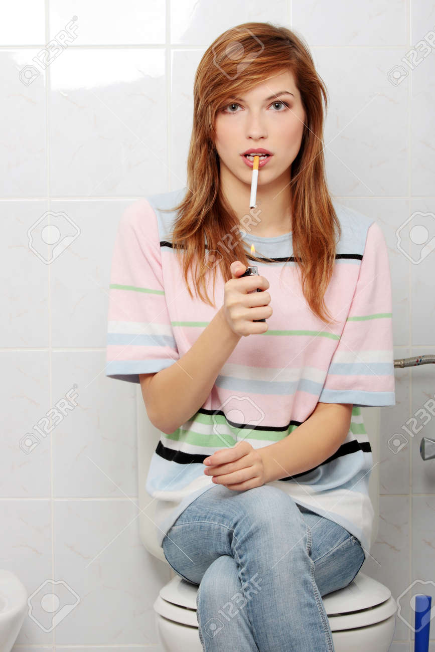 Caught Teen's in bathroom Porn photos Caught Teen's in bathroom