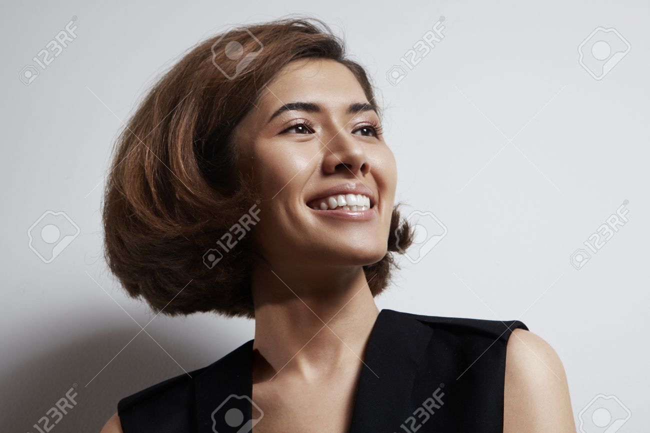 woman, beauty, hair, treatment, shampoo, shine, stright, bob, haircut, cut, color, red, cry, emotion, shy, hide, close, hand, face, sad, laughing, put, asian, china, chinese, japanese, korean, - 36923537 woman, beauty, hair, treatment, shampoo, shine, stright, bob, haircut, cut, color, red, cry, emotion, shy, hide, close, hand, face, sad, laughing, put, asian, china, chinese, japanese, korean, - 36923537