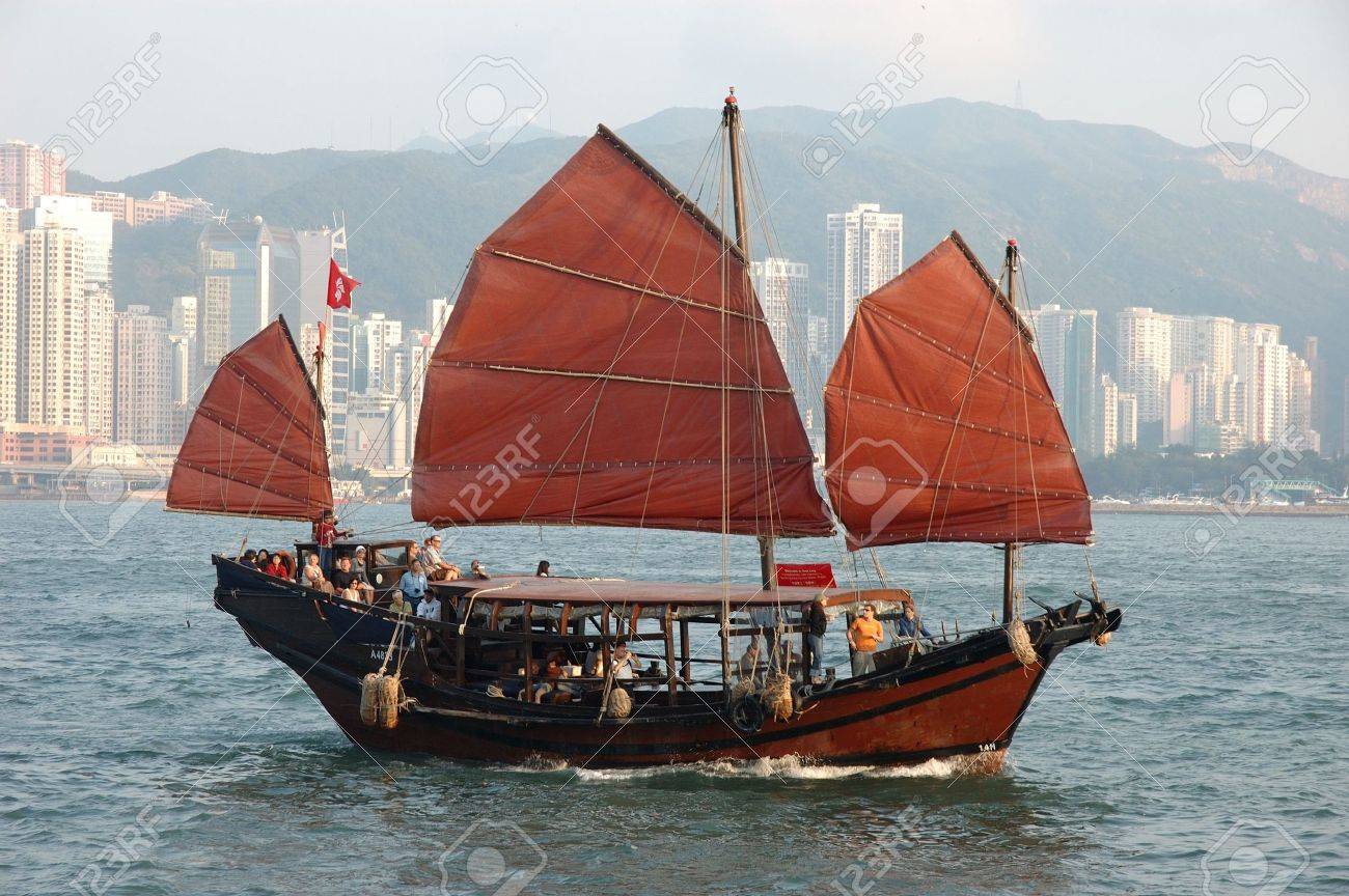 2138932-chinese-sailing-ship-in-hong-kong-victoria-habour.jpg