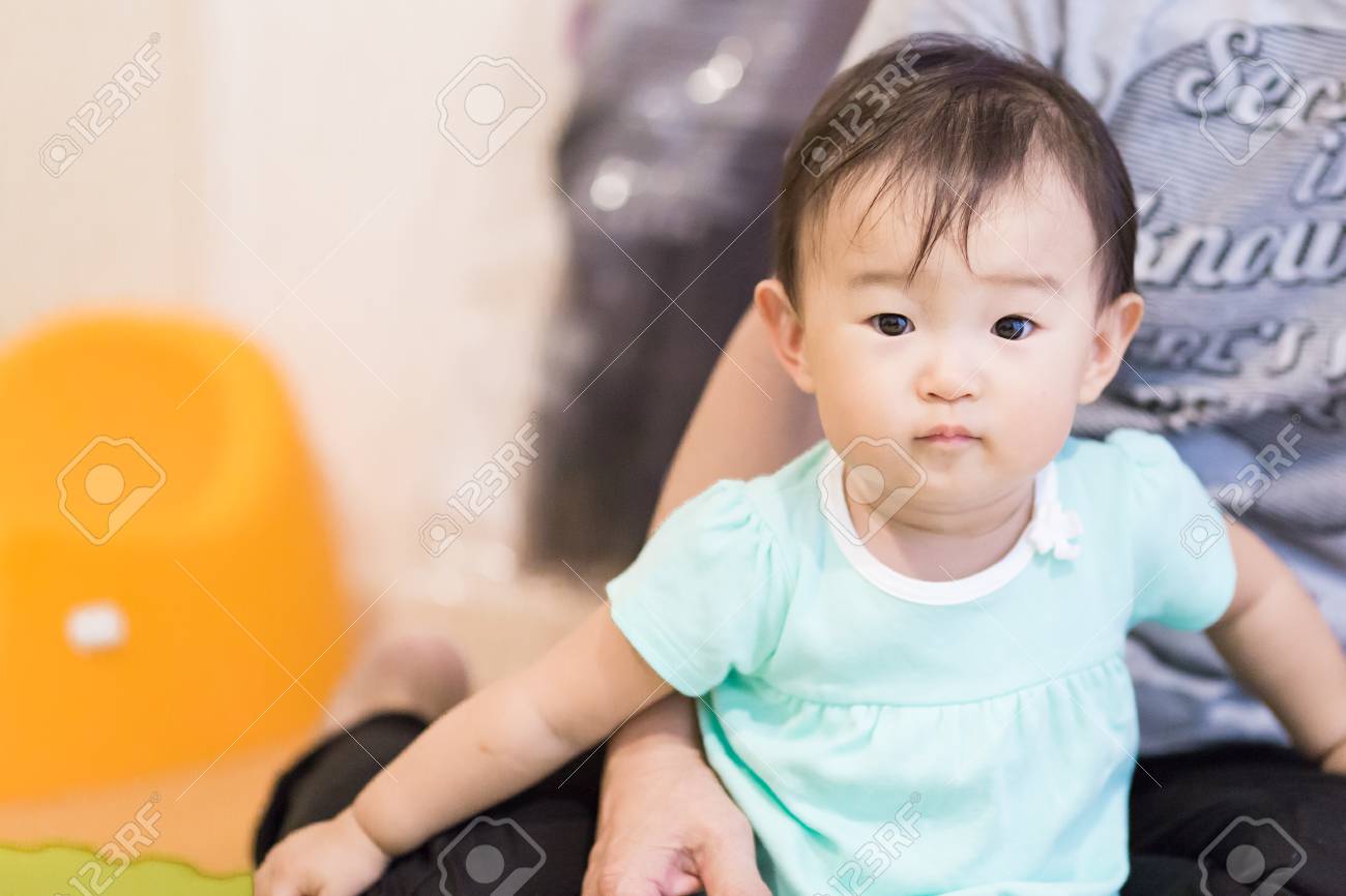 かわいい赤ちゃん 日本アジア の写真素材 画像素材 Image