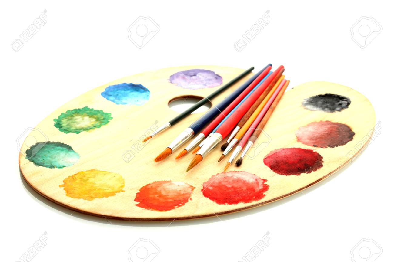 ペイントとブラシ白で隔離される木製美術パレット の写真素材 画像素材 Image