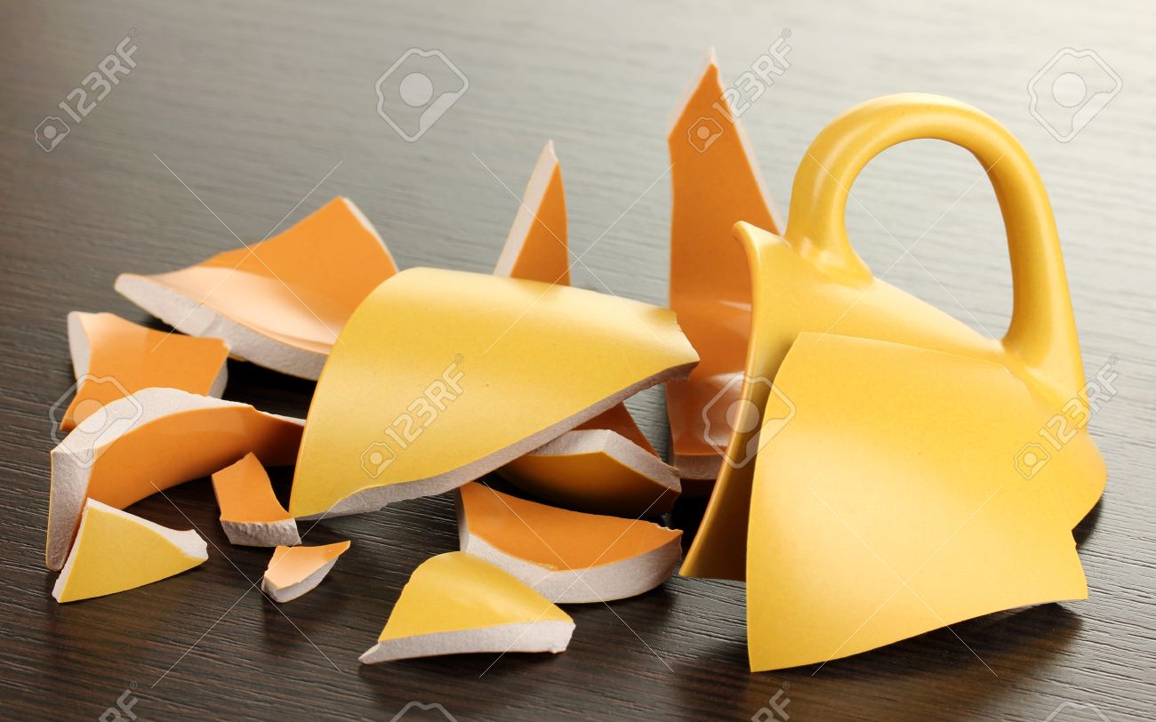 Афиша doors open 19:00. Yellow breaks. Уолтер уайт и джесси. Уолтер уайт и джесси пинкман. Breaking bad хайзенберг.