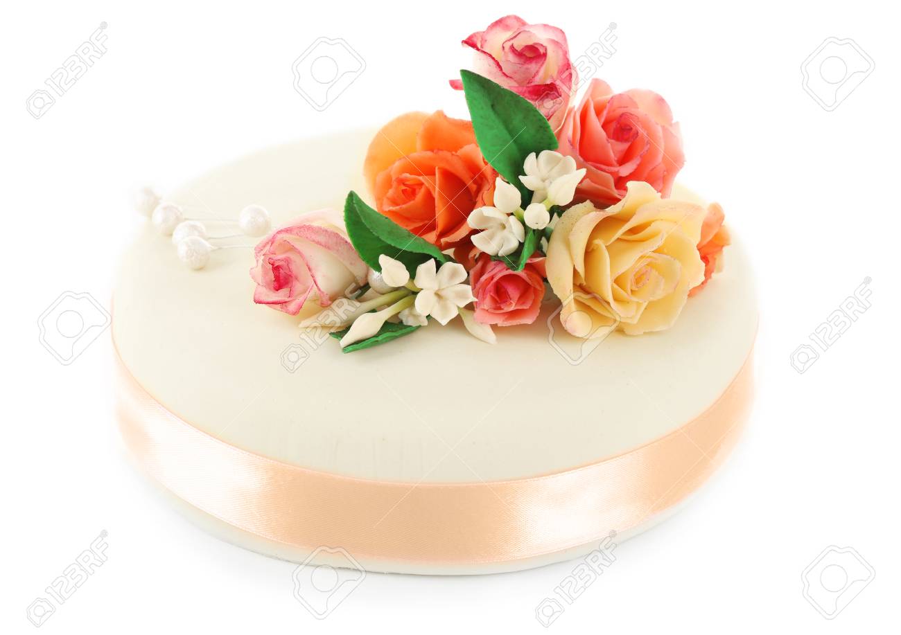 Gateau Aux Fleurs De Pate De Sucre Isole Sur Blanc Banque D Images Et Photos Libres De Droits Image