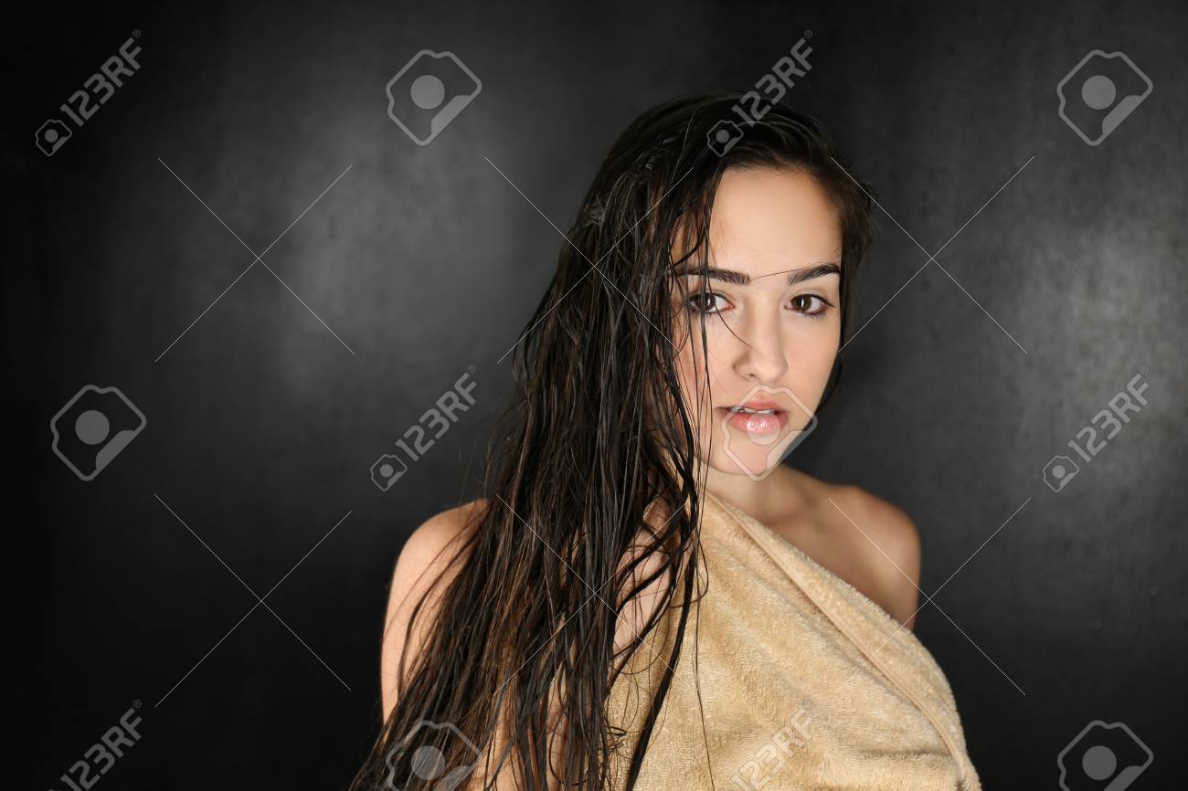 Free hott lesbian milf porn pics Holy body porn