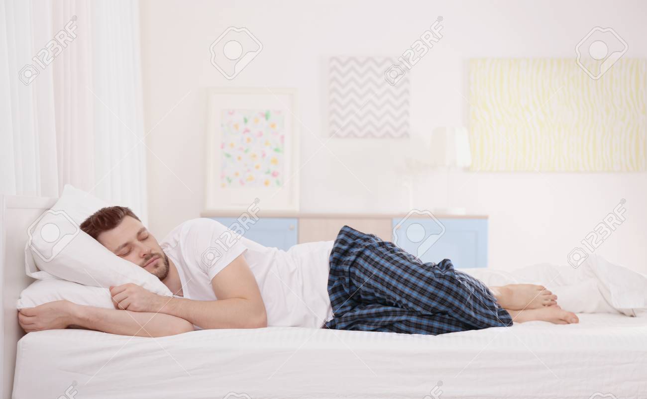 sleeping with multiple pillows