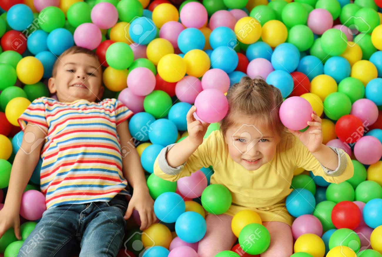 children's play ball pit