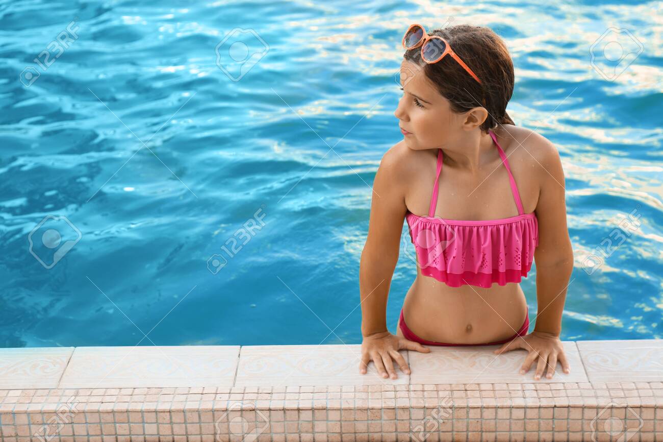 speedo clipback swimsuit