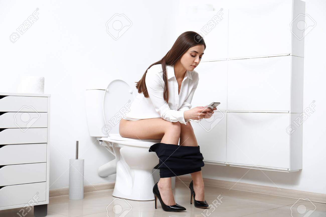 Women Pooping In Toilet Women Pooping In Toilet