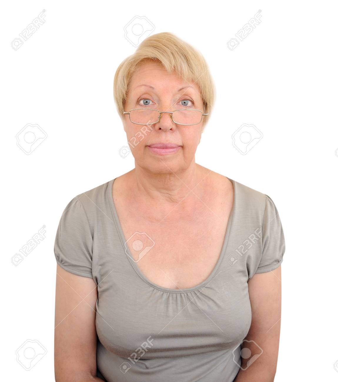 us無料 素人熟女眼鏡画像 メガネで中年女性の写真素材・画像素材 Image 16367118