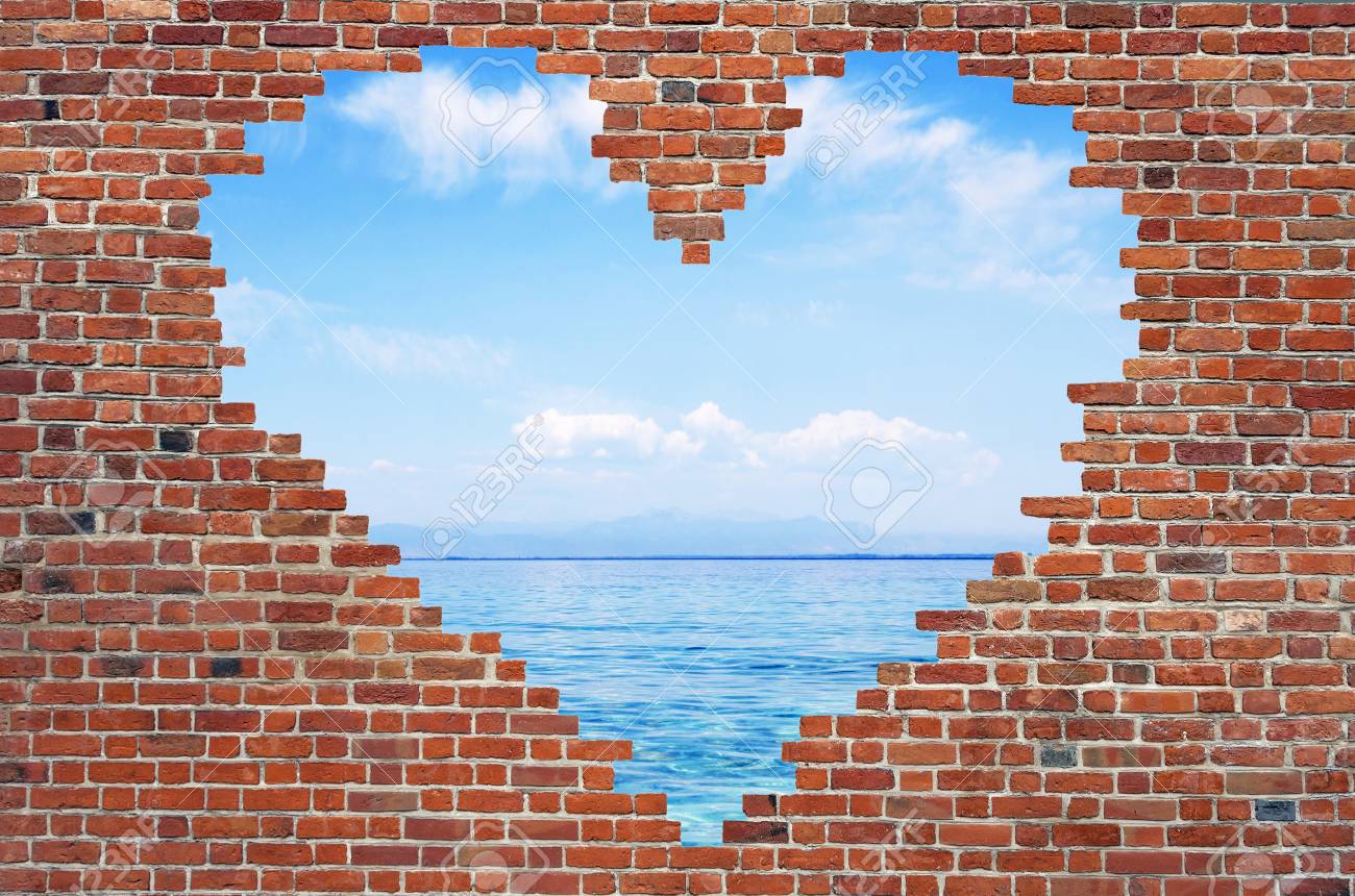 hole shape heart inside