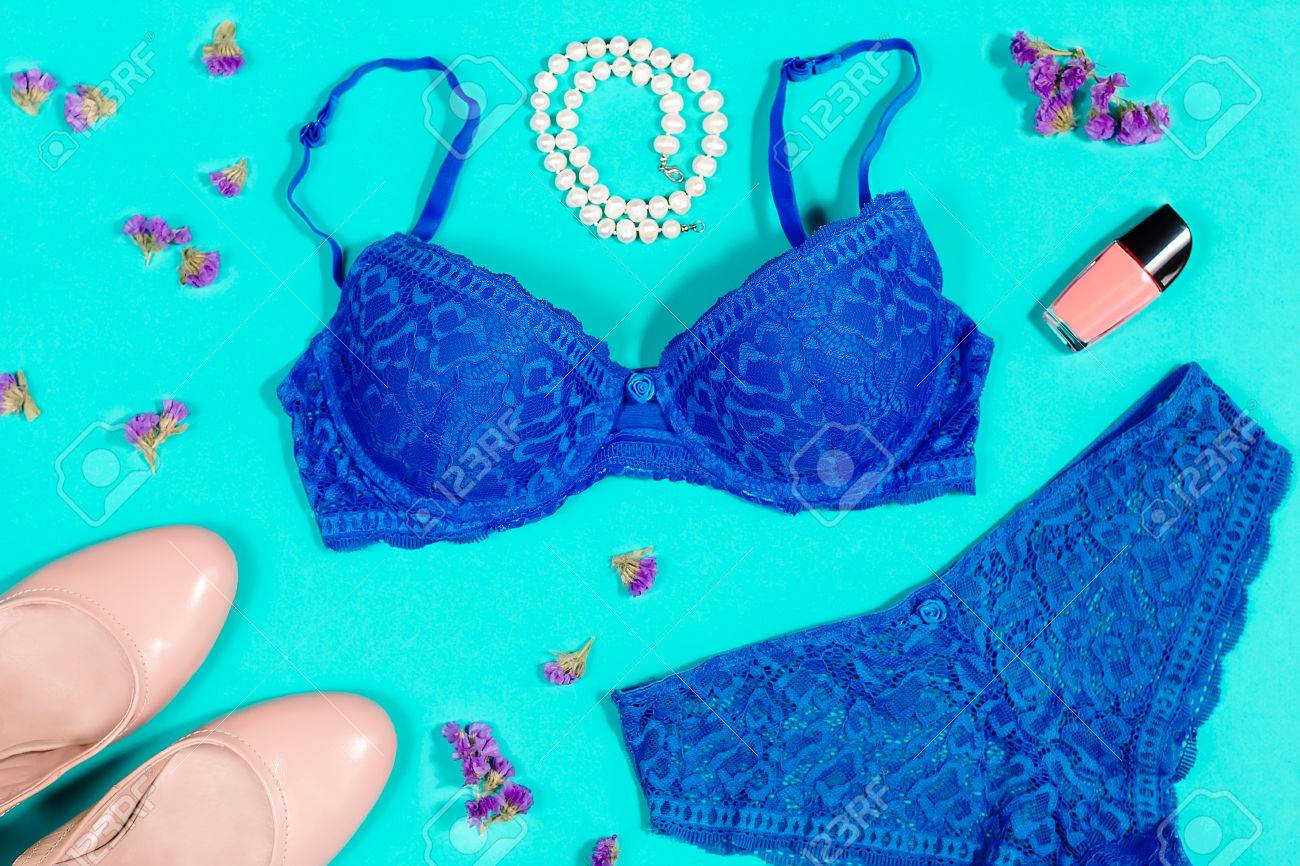 lenceria de encaje azul