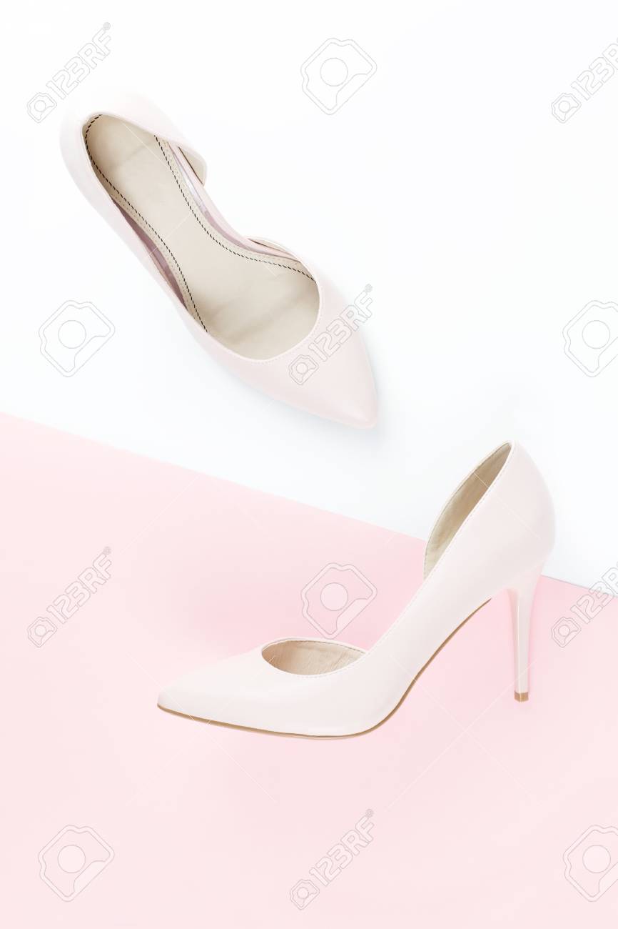 pale pink pumps