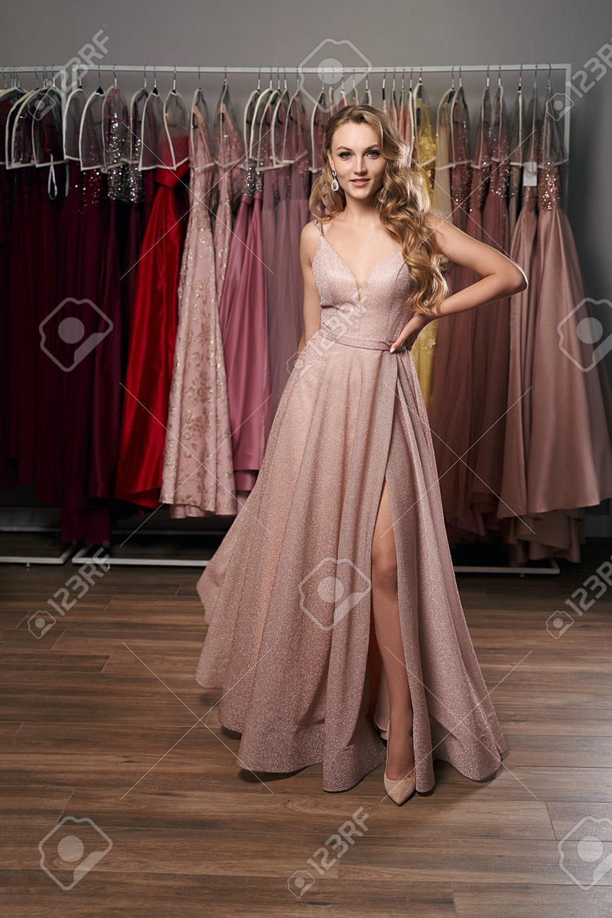 Graduación Vestidos Bonitos Para Adolescentes 2021 Modelos De Vestidos  Largos Para Adolescentes Vestidos Largos, image size:867x1300