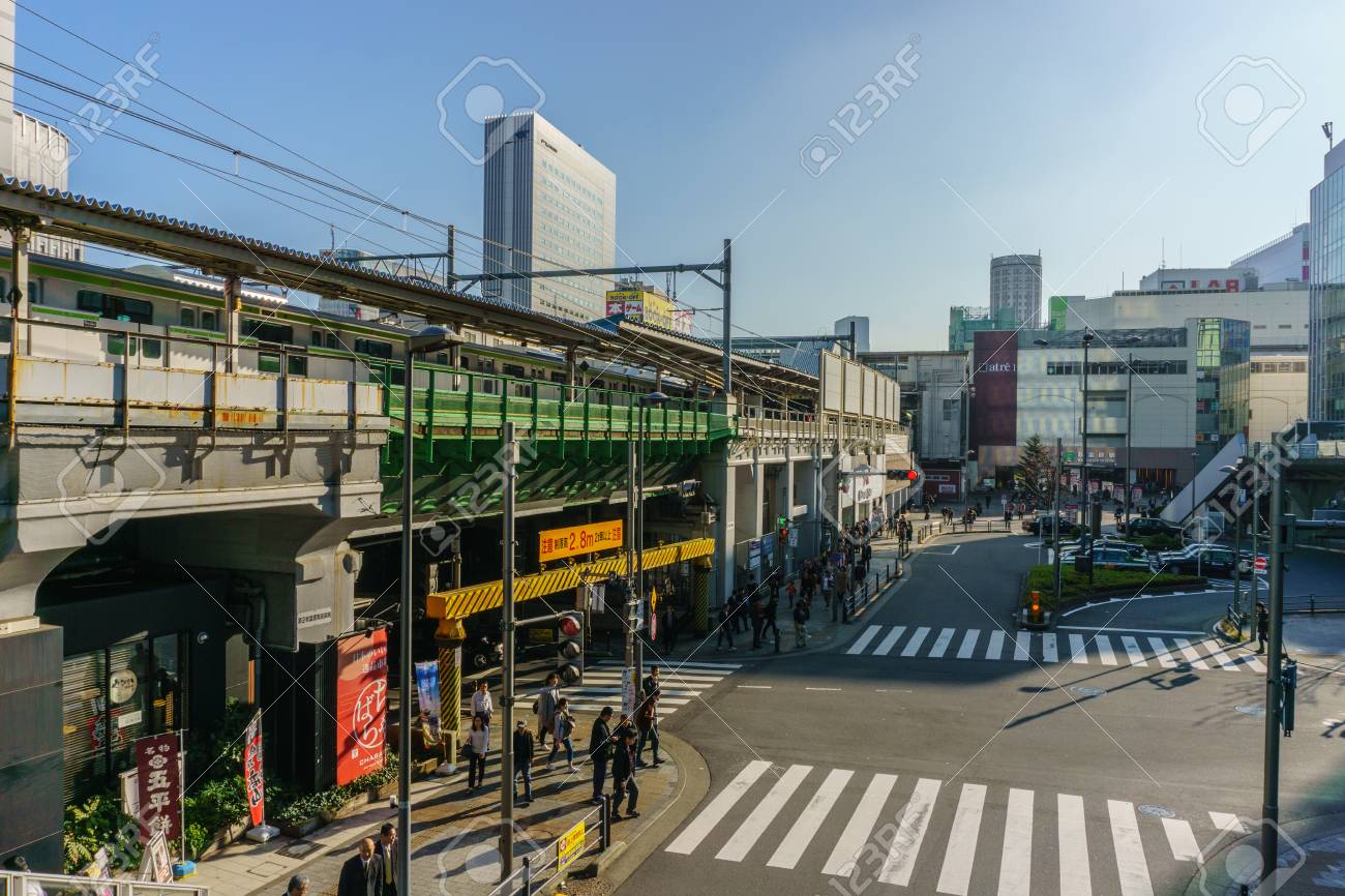 東京 16 年 11 月 22 日 東京都の Jr 秋葉原駅 秋葉原は 東京の主要な電子商店街で東京です の写真素材 画像素材 Image 東京 16 年 11 月 22 日 東京都の Jr 秋葉原駅 秋葉原は 東京の主要な電子商店街で東京です の写真素材 画像素材 Image