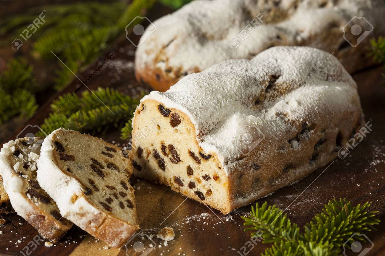 粉砂糖をお祝いクリスマス シュトーレン ドイツ パン の写真素材 画像素材 Image