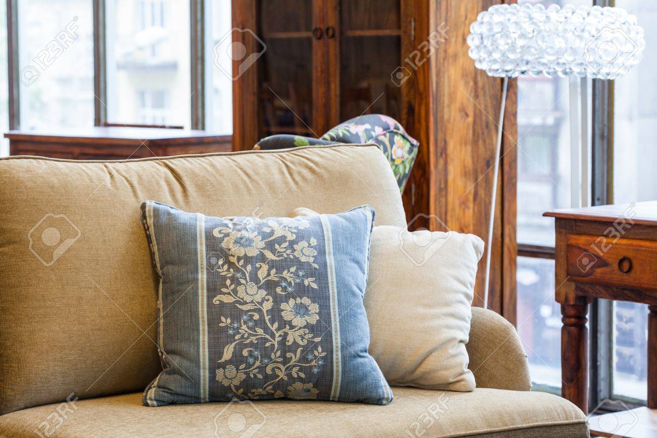 cream cushions for sofa