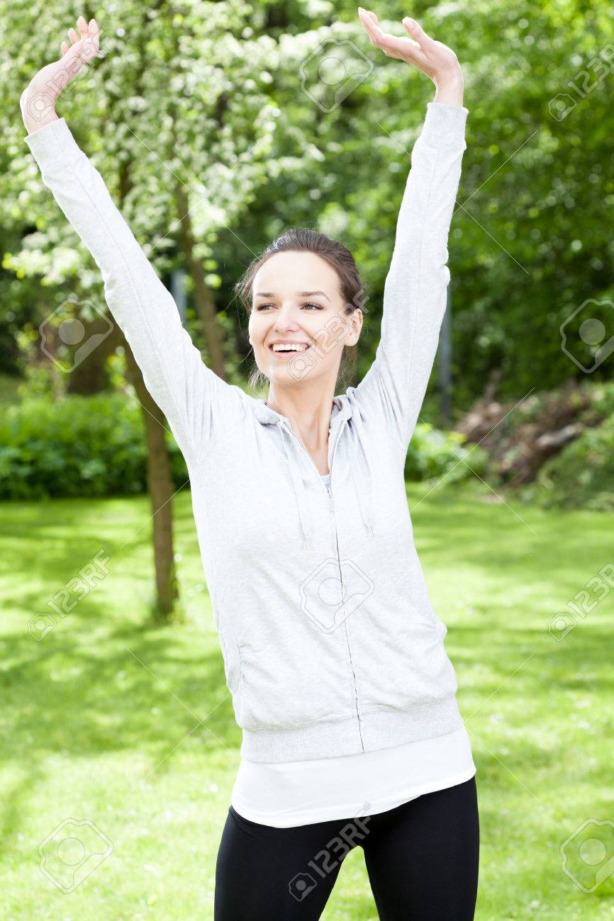 Mujer sin preocupaciones miraDry
