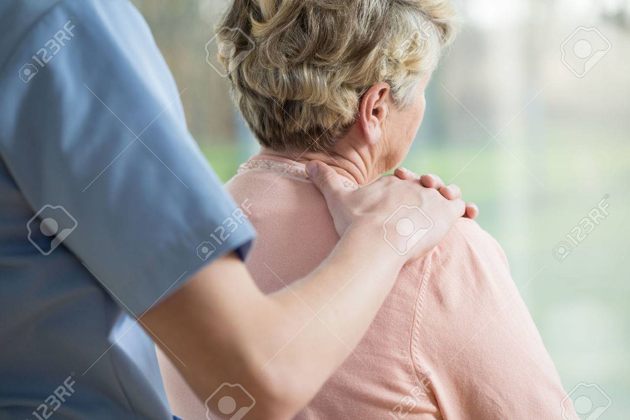 Krankenschwestern Legen Ihre Strengen Hände An Krankenschwestern Legen Ihre Strengen Hände An