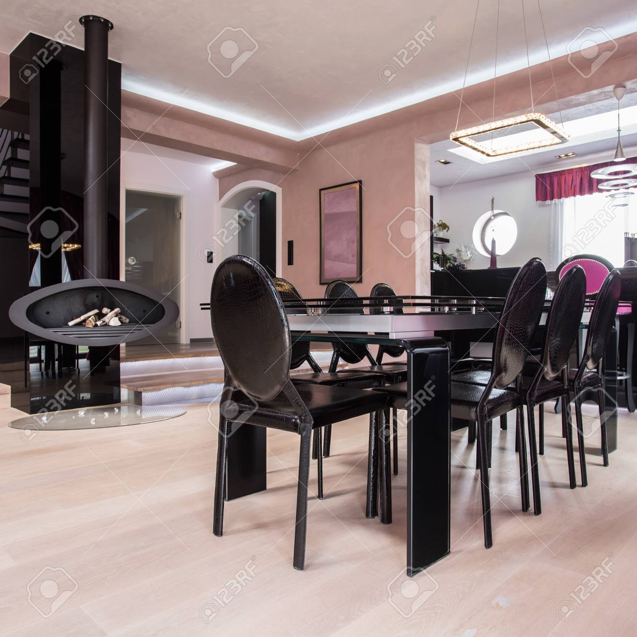 Imagen De La Nueva Zona De Comedor Con Chimenea De Diseño Fotos ... Imagen De La Nueva Zona De Comedor Con Chimenea De Diseño Fotos ...