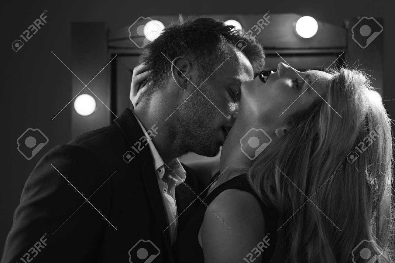 Couple, free upper part of the Body, caress, portrait, model