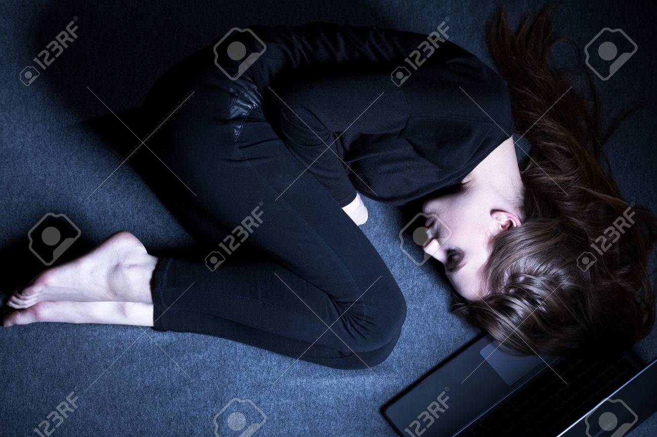 Average Penis Length Erect Girl In Dark Room