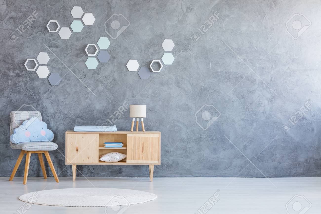 Interior De La Sala De Estar Con Decoracion De Hexagono En La