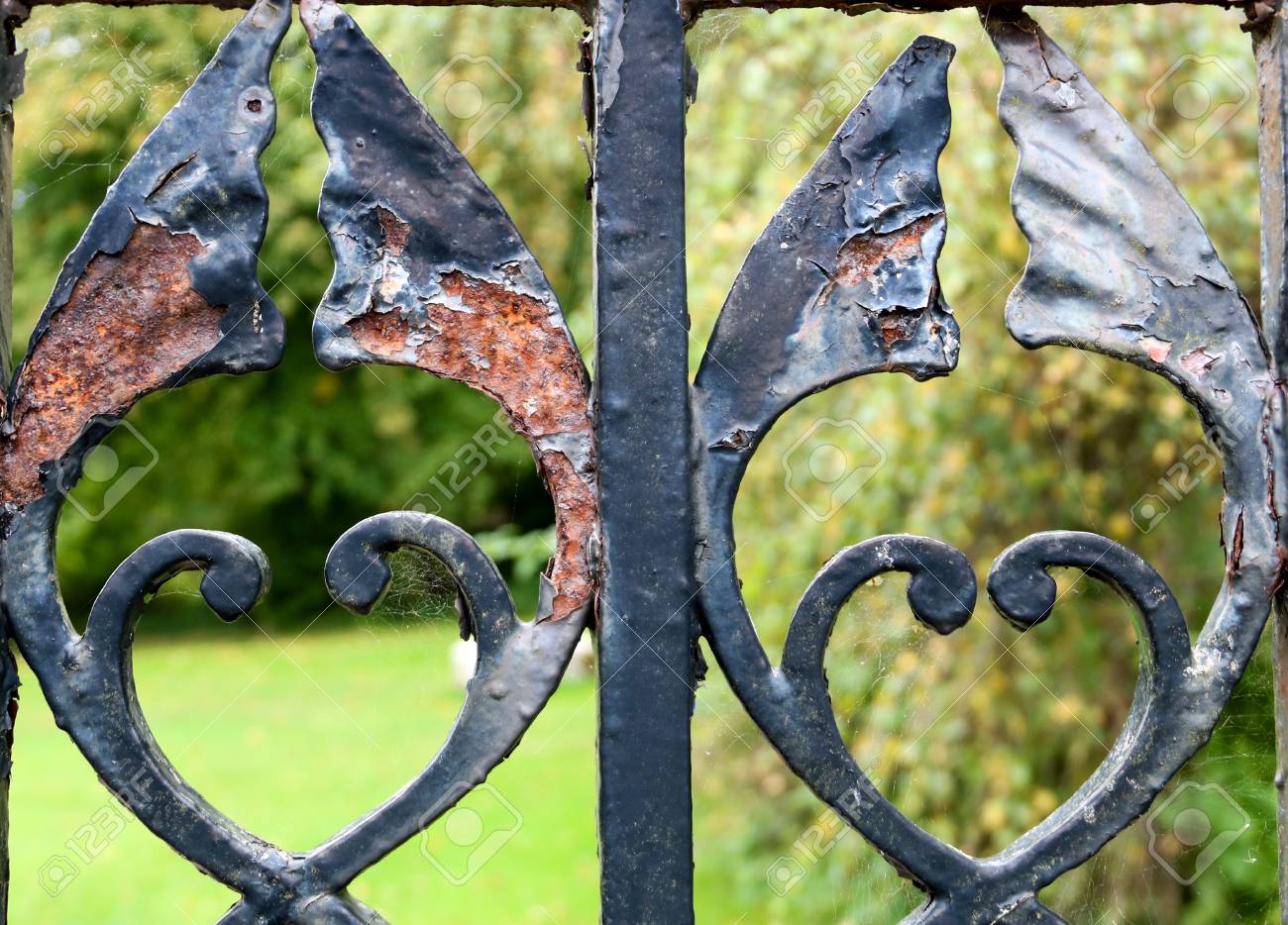 rusting of iron gate