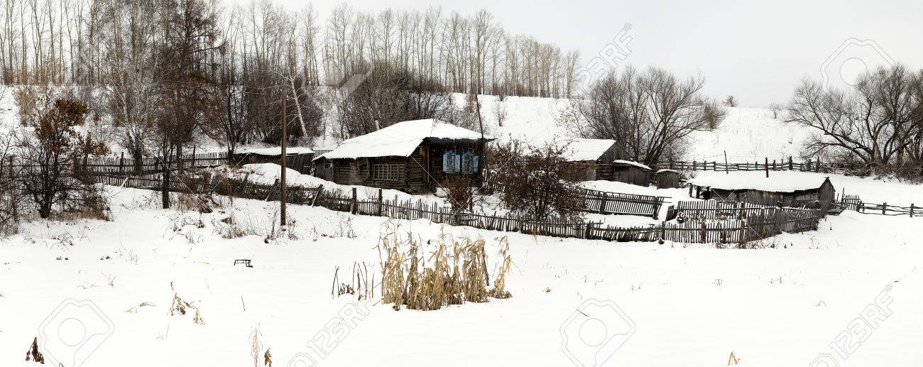 Centennial Haus Im Dorf Russland In Der Region Altai Haus Auf