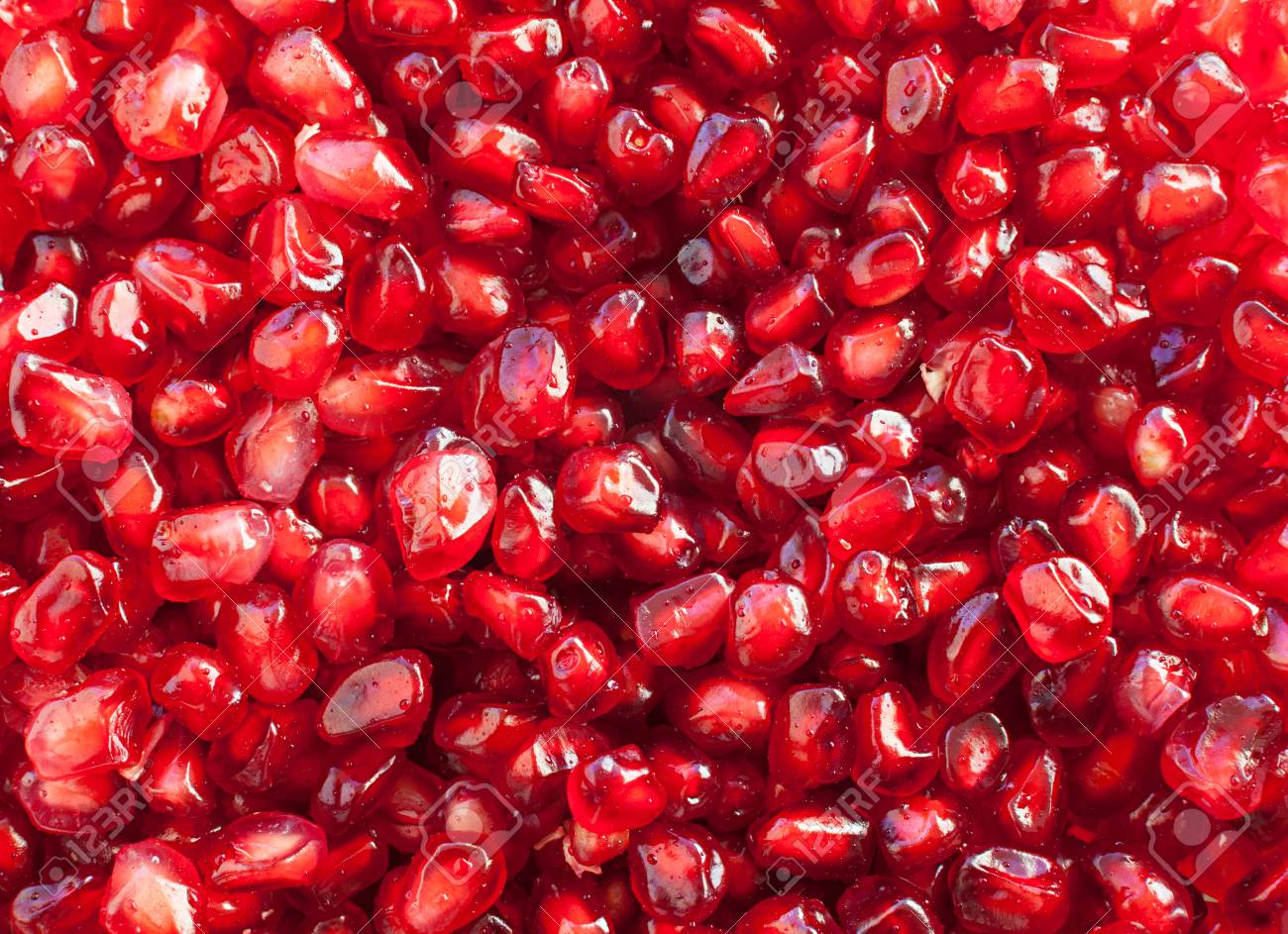 47470838-background-of-juicy-pomegranate