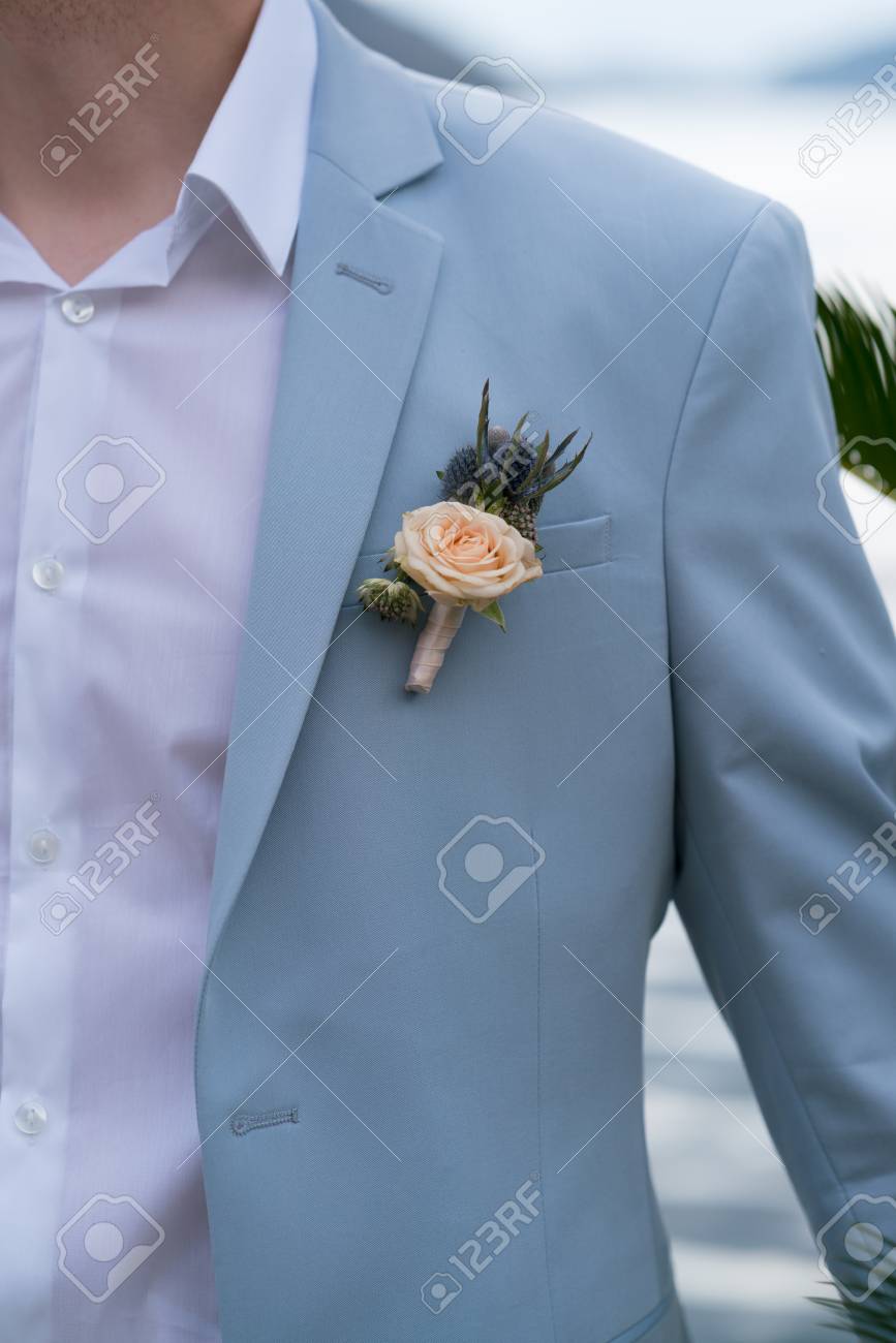 groom no jacket